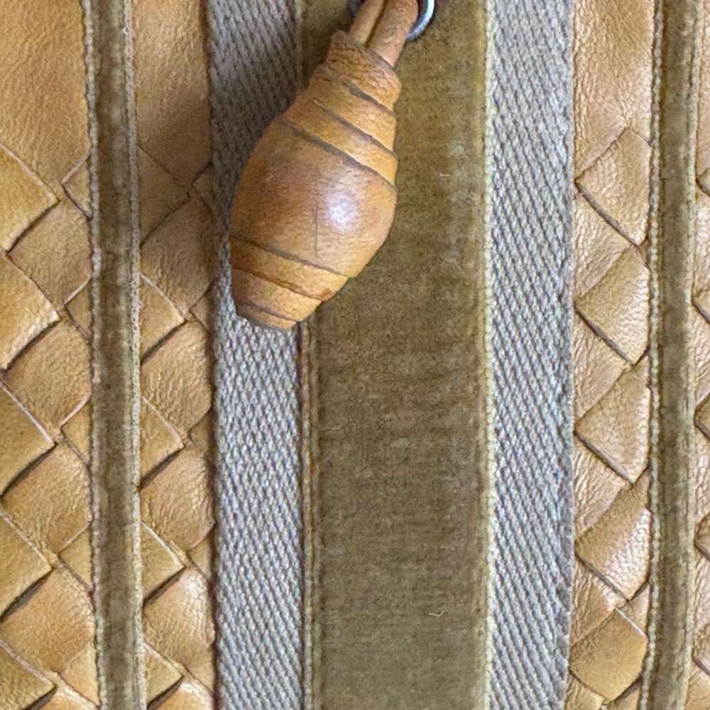 Vintage Bottega Veneta Interaccio Tan Woven Leather Shoulder Bag - Picture 7 of 16